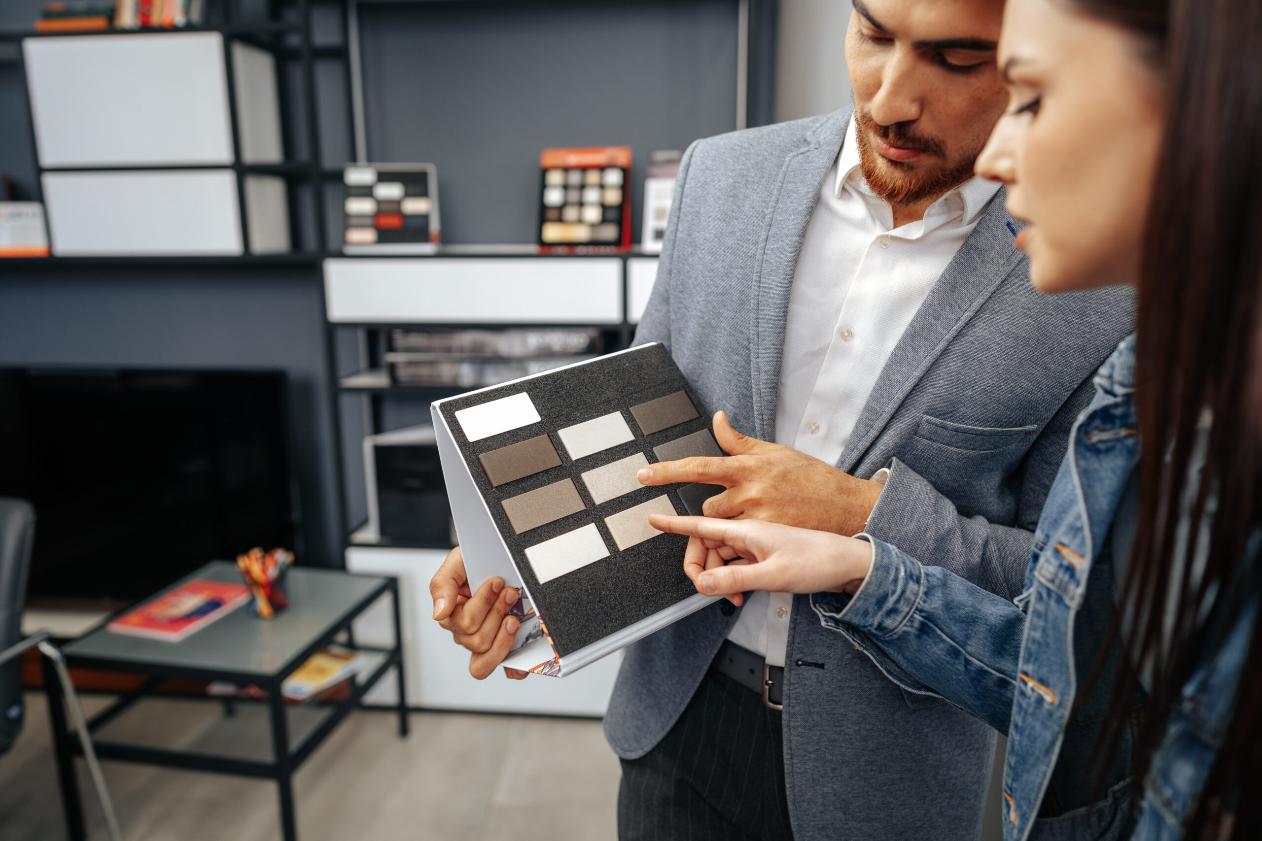Choosing the Right Corporate Interior Designer: Key Factors for Business Owners